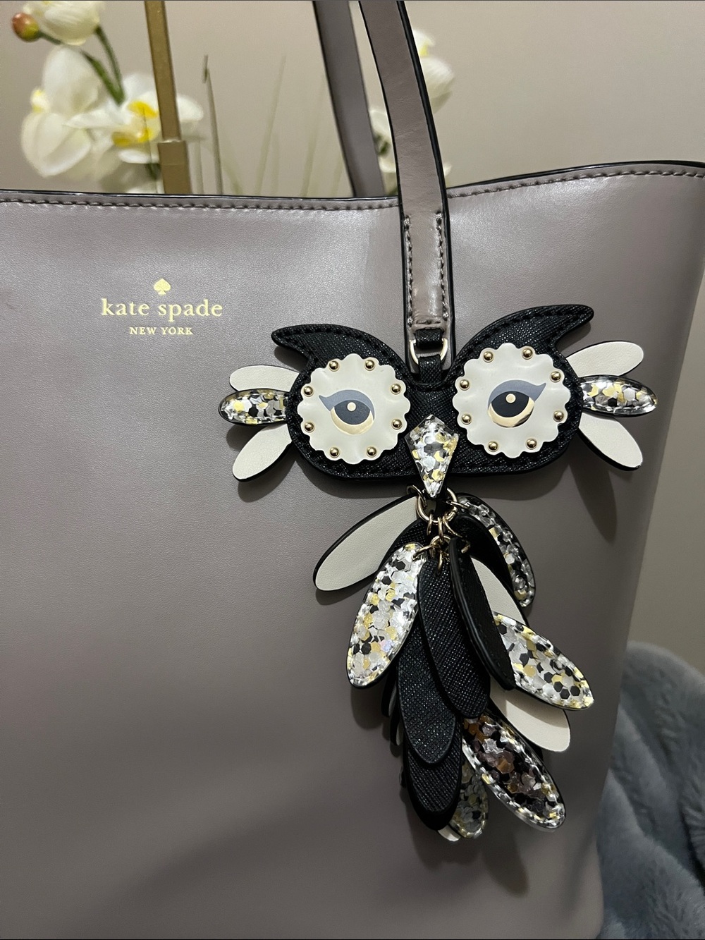 Kate Spade Owl Star Bright Little Len Gray Leather Tote EUC retail $398 - Picture 2 of 10